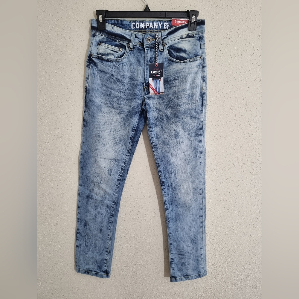 Blue Polo Shirt and Acid Wash Jeans - Picture 6 of 10